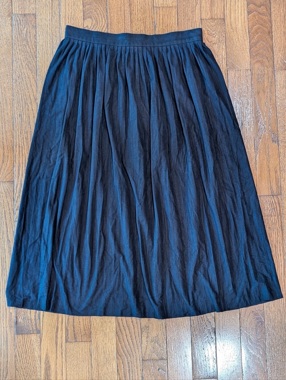 Zara basic black pleated a line skirt size 2